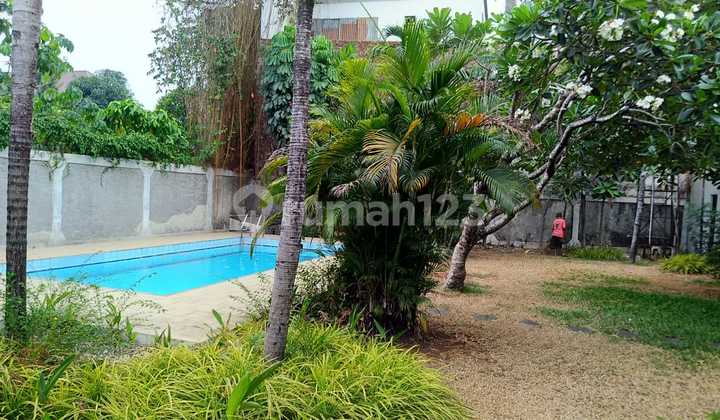 Tanah dengan bonus 3 Rumah di Ampera 2