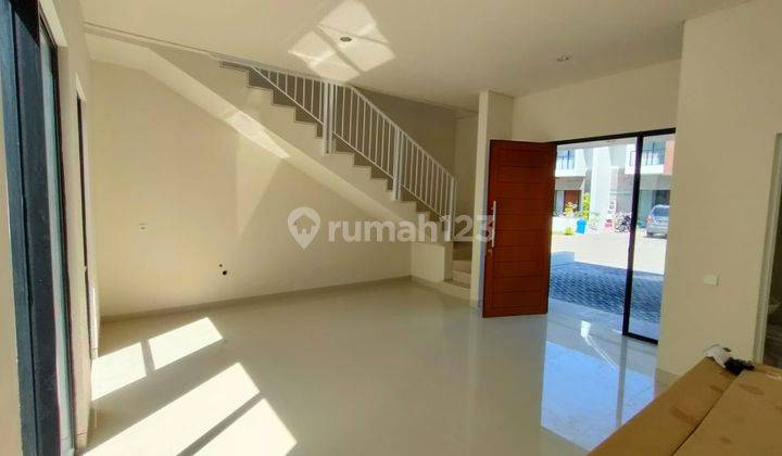 Dijual Rumah 2 Lantai Siap Huni Central Park Sidoarjo  2