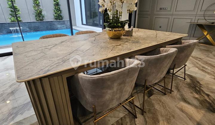 DIJUAL RUMAH LUXURY PREMIUM GRAHA FAMILY VERY HIGH SPEC 2