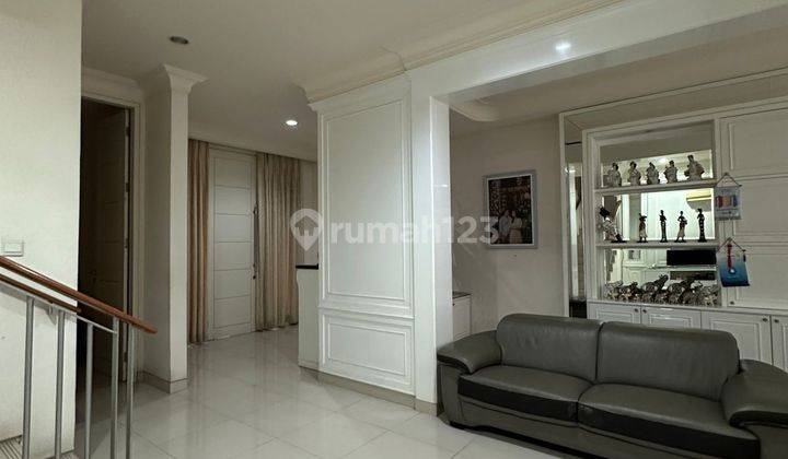 Langka Dijual Rumah 2JEJER The Mansion Pakuwon Indah Semi Furnish 2