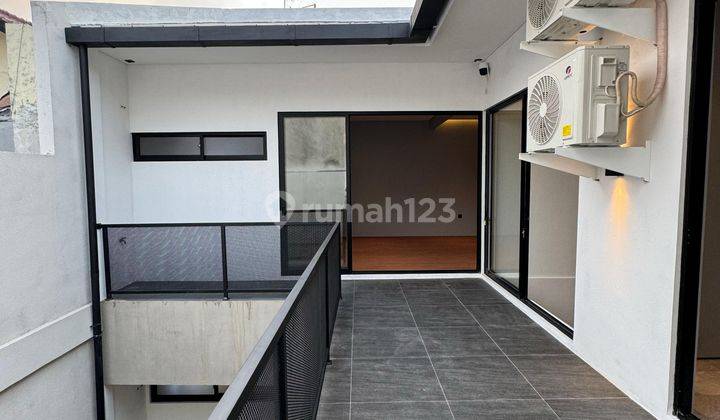 Dijual Rumah Mewah Taman Alfa Indah Joglo Jakarta Barat 