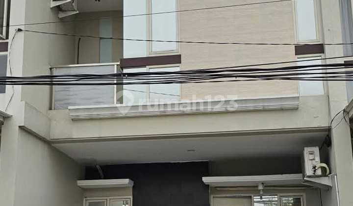Dijual Murah Pol Rumah Full Furnished 2 Lantai Kutisari Surabaya!