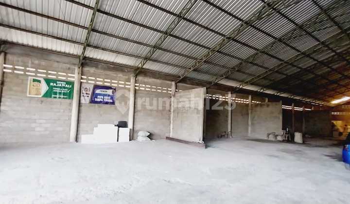 Warehouse For Sale in Plosoharjo Pace Nganjuk, Good Location, Land Area 919
