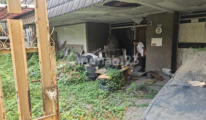 Dijual Rumah Super Luas Bintang Diponggo Surabaya! Dekat Ciputra Mall!