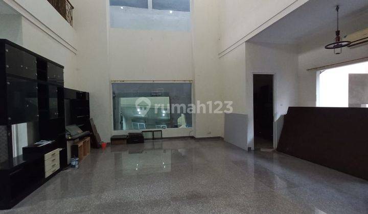 Disewakan Rumah Dharmahusada Indah Utara Semi Furnish Siap Huni 2