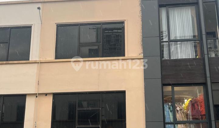 FOR RENT: PLAZA SEGI 8 BLOCK D SHOPHOUSE, SURABAYA, MOVE-IN READY, GOOD LOCATION
