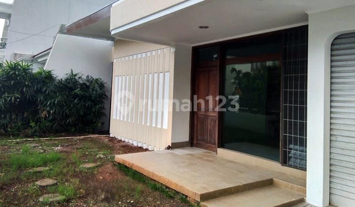 Tsi 15887, Disewakan Rumah Puri Indah, Kembangan, 12x22m², 1 Lt 3