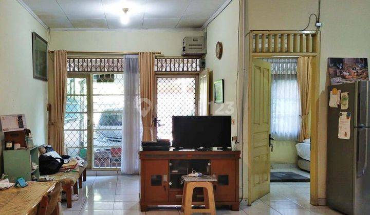 Rumah 2 Lantai Bagus Unfurnished Sertifikat Hak Milik di Taman Semanan Indah, Cengkareng 1