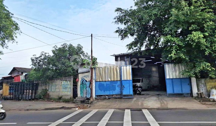 West Jakarta Warehouse – SHM, 360 m², Can Accommodate 40 ft Container, Strategic Location! Also Available for Rent