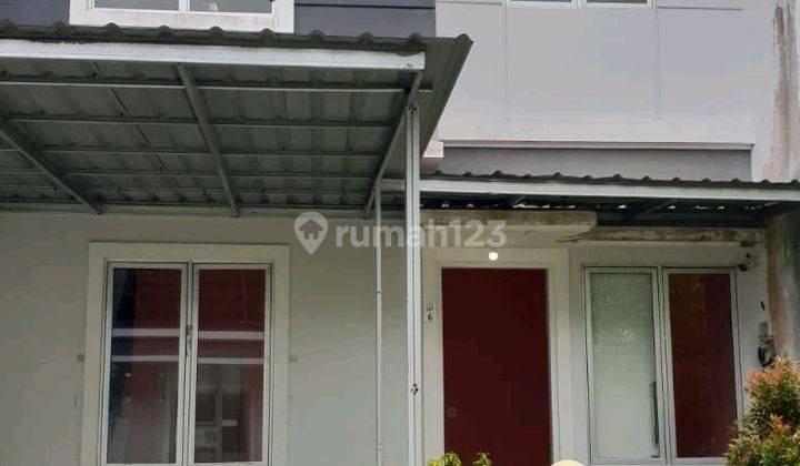 Rumah 2 Lantai Modern Tengah Kota 1