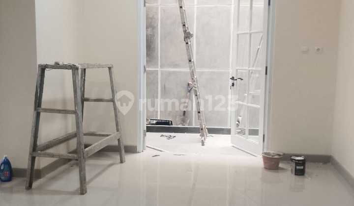 Rumah 2 Lantai Cantik di Perumahan Elite Kota Wisata Cibubur 2