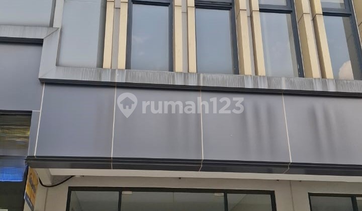 Ruko Murah Cocok untuk Tempat Usaha di Kawasan Komersial Kota Wisata Cibubur Ruko Murah Cocok untuk Tempat Usaha di Kawasan Komersial Kota Wisata Cibubur