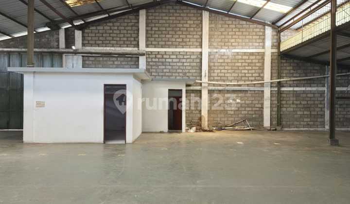 Disewakan Gudang Siap Pakai LB 1.300M² Area Batununggal, Jln. Soekarno Hatta, Kota Bandung