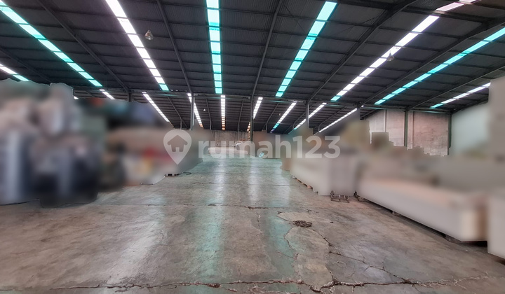 For Rent: Good Warehouse, Strategic Location on Soekarno Hatta Street, Bandung City.