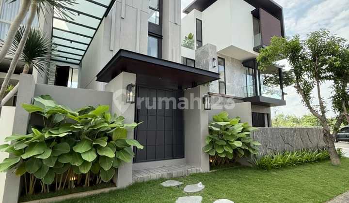 Modern Tropical Villa Brand New House At Waterfront Citraland Surabaya Barat