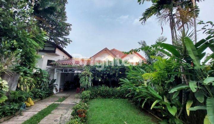 RUMAH LAMA DAN TERAWAT DI MENTEN JL. CISADANE CIKINI JAKARTA PUSAT LOKASI BAGUS 1