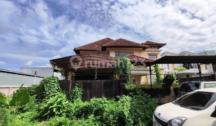 Rumah SHM 4 Kamar Tidur Butuh Renovasi Total Ubung, Denpasar 2