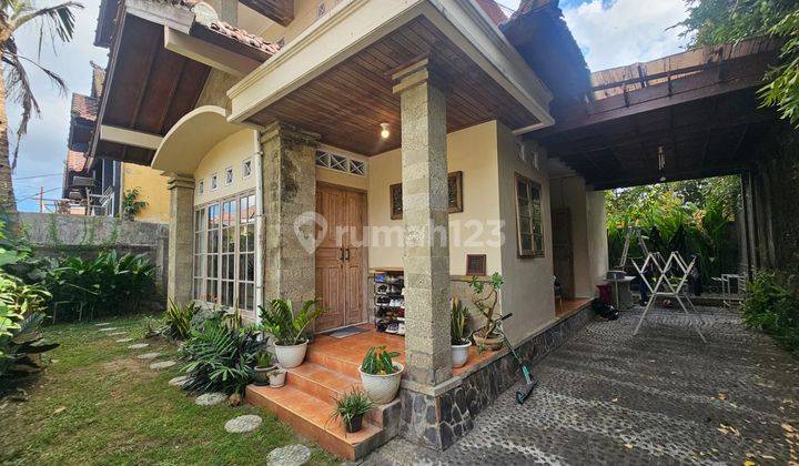 3 Bedrooms House For Rent In Banjar Semer Kerobokan 1