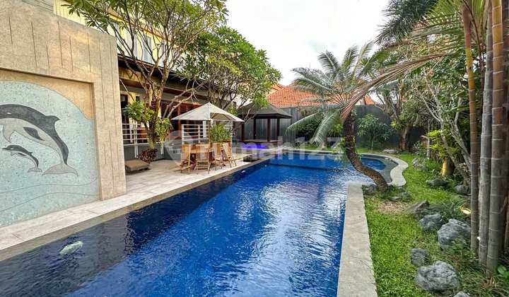 Dijual Rumah SHM 6 Kamar Tidur Dekat ke Kerobokan dan Seminyak Dijual Rumah SHM 6 Kamar Tidur Dekat ke Kerobokan dan Seminyak