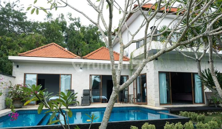 INDAH VILA MODERN RENOVASI DI BUKIT DEKAT PANTAI NUSA DUA INDAH VILA MODERN RENOVASI DI BUKIT DEKAT PANTAI NUSA DUA