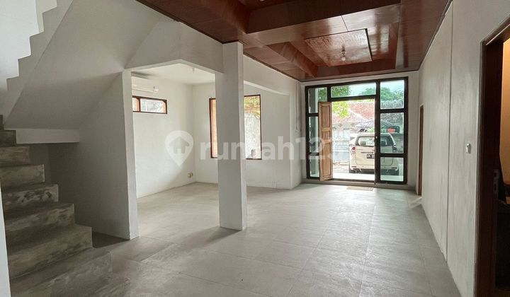 Dijual Rumah 2 Lantai di Intan Permai Kerobokan - Bali