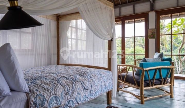 SATU KAMAR TIDUR RUMAH POHON DI GUWANG, KETEWEL - GIANYAR, BALI