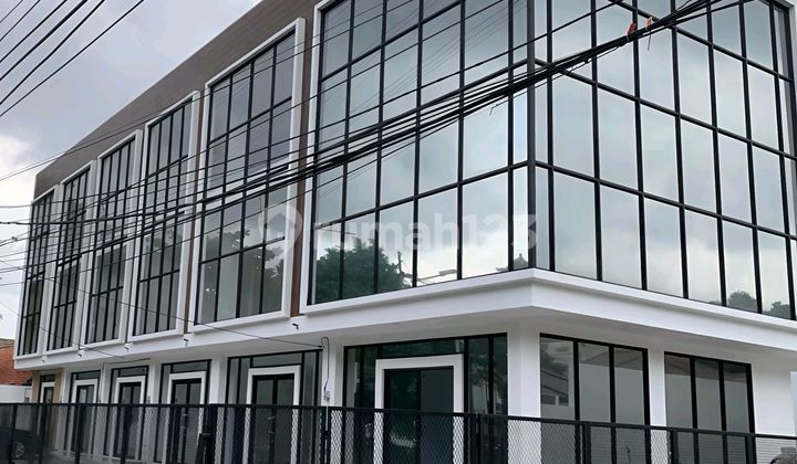 Ruko 5 Lantai Siap Huni Lokasi Di Depan Rs Persahabatan di Cipinang Ruko 5 Lantai Siap Huni Lokasi Di Depan Rs Persahabatan di Cipinang