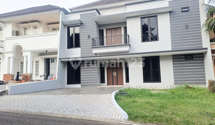 Rumah Baru Renovasi Lokasi Dekat Mall Living World di Kota Wisata Cibubur