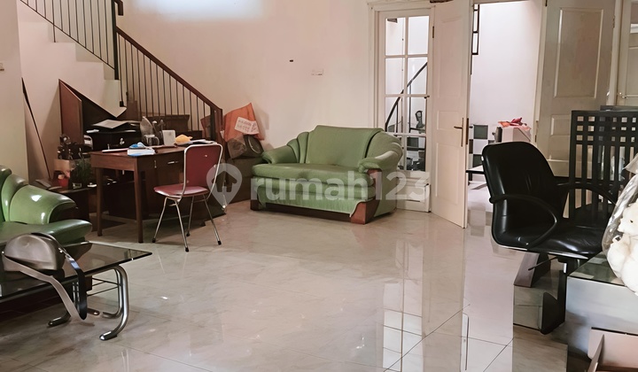 Rumah Dekat Tol Cibubur dan LRT Harjamukti di Raffles Hills Cibubur 2