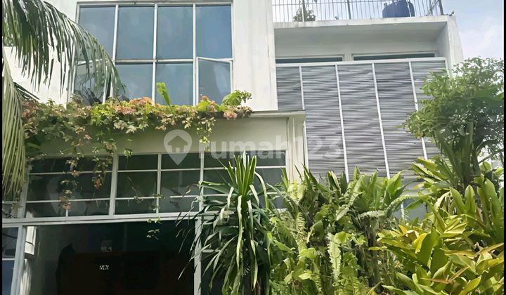 Rumah Mewah Nan Asri Siap Huni Lokasi Strategis Bebas Banjir Di Rawamangun Rumah Mewah Nan Asri Siap Huni Lokasi Strategis Bebas Banjir Di Rawamangun