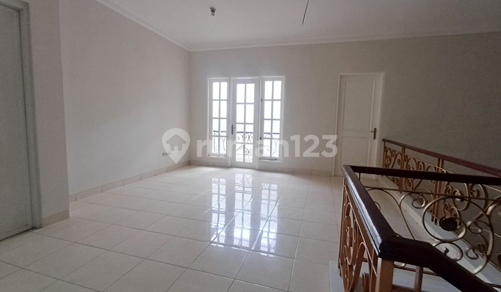 Ready-to-Occupy House in Cibubur Tourism City 2