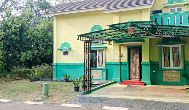 Rumah Hook Sisa Tanah Masih Luas Siap Huni di Kota Wisata