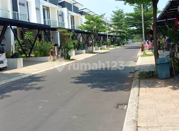 Rumah Siap Huni Posisi Hook Metland Transyogi 2