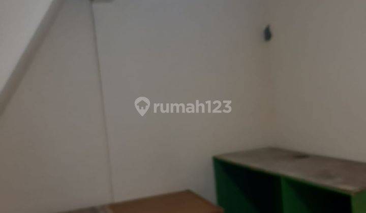 Rumah hoek Taman Cibalagung dekat stasiun Bogor 4