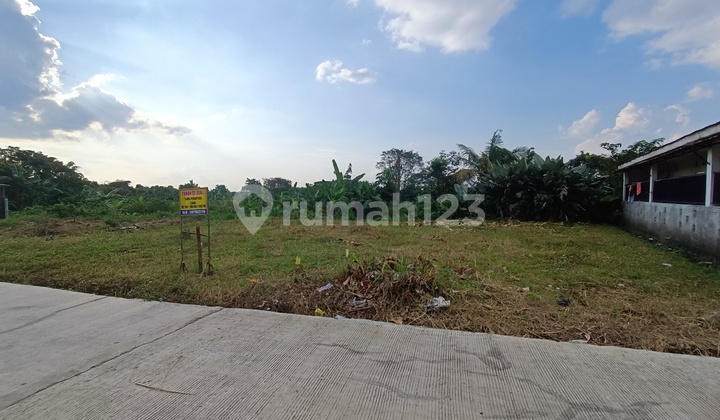 Lot Suitable for Boarding Houses Near Station, Bustling Neighborhood. Lot Suitable for Boarding Houses Near Station, Bustling Neighborhood.
