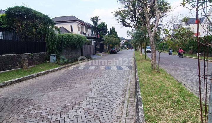 Rumah 2 Lantai Jalan Utama Lakeside  2