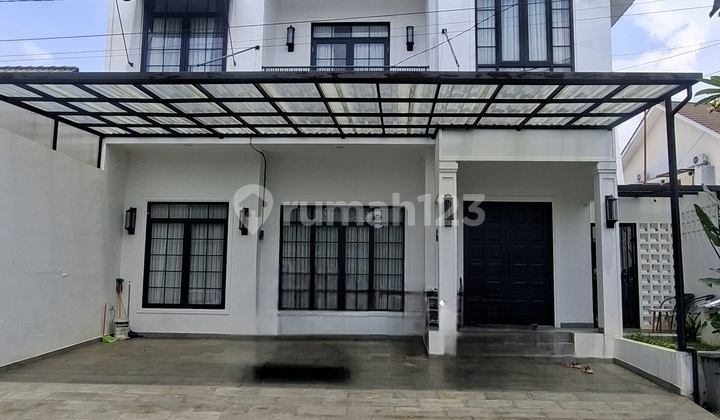Bebas Banjir, Rumah Semi Furnished 2 Lantai Bebas Banjir, Rumah Semi Furnished 2 Lantai