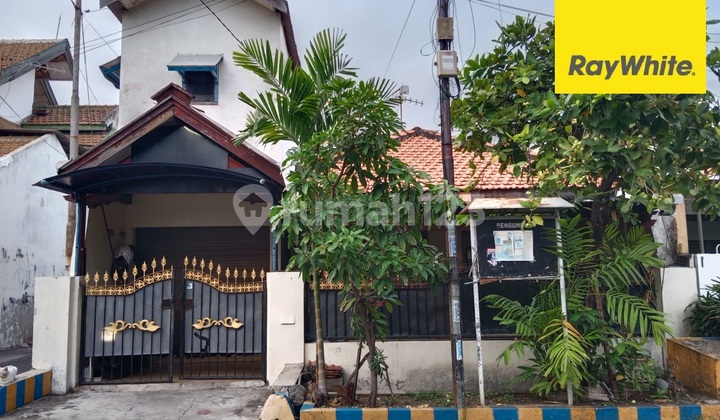 For Sale House on Jalan Karang Empat Besar Surabaya 1
