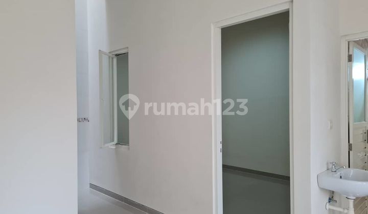 House in East Tenggilis, Surabaya 2