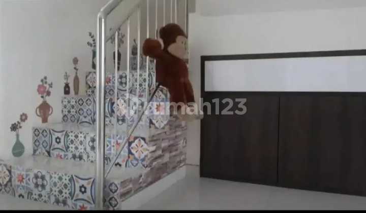 For Sale House in Manyar Jaya, Surabaya 2