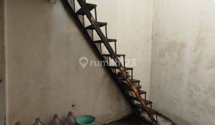 Disewakan Rumah Manyar Surabaya 2