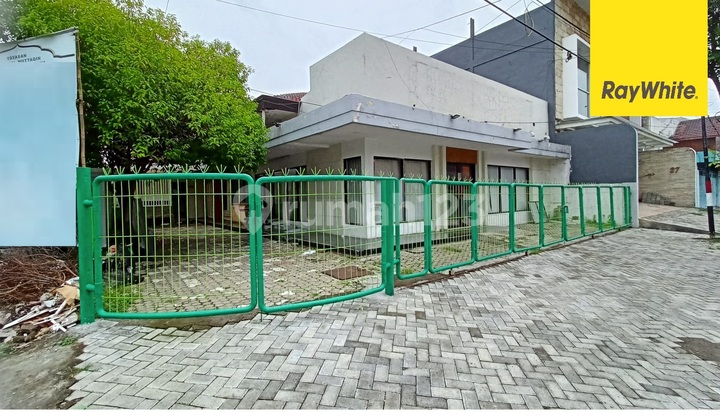 Disewakan Rumah di Jl Barata Jaya Surabaya 1