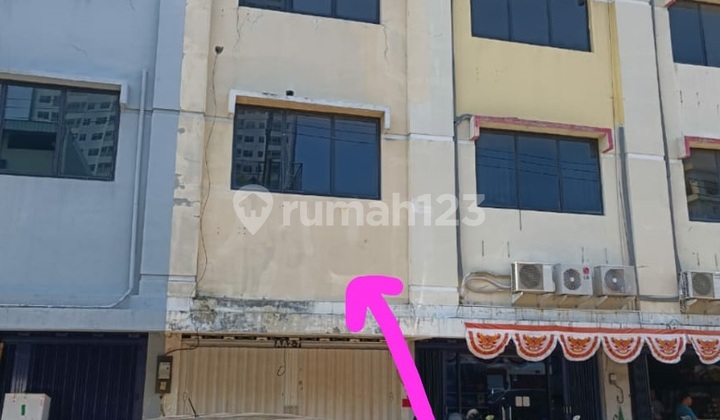 For Sale: Shop House in Mangga Dua, Jagir, Wonokromo, Surabaya 1