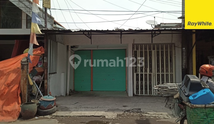 Ruko 2 lt Disewakan di Jalan Raya Menanggal Surabaya 1