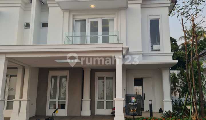 Pasadena Residence Classic Modern Luxury Home in Gading Serpong