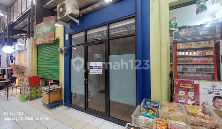 Clean & Bright Kiosk at Alam Sutera Market 8 - Ready for Immediate Business!