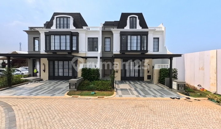 Rumah Mewah Bellefont East Strategis Aman Asri di The Springs Gading Serpong