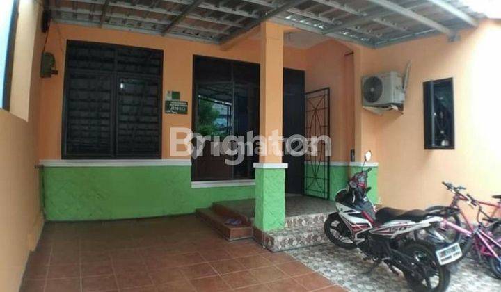RUMAH MENARIK SEBERANG KOLAM RENANG VILLA BOGOR INDAH 2