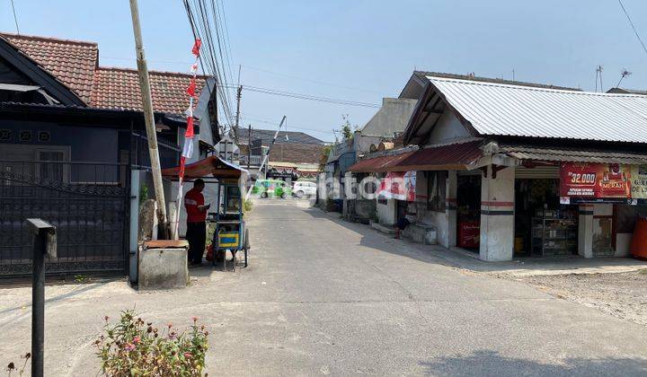 DI  RUMAH DAN TOKO TAMAN DI PAGELARAN CIOMAS 2