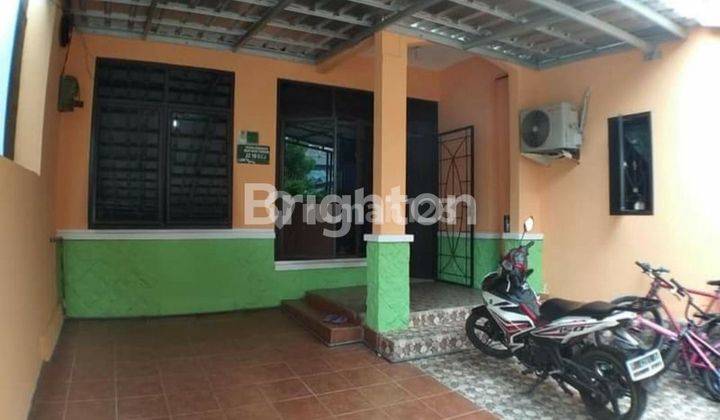 RUMAH MENARIK DALAM PERUMAHAN SEBERANG KOLAM RENANG VILLA BOGOR INDAH 2